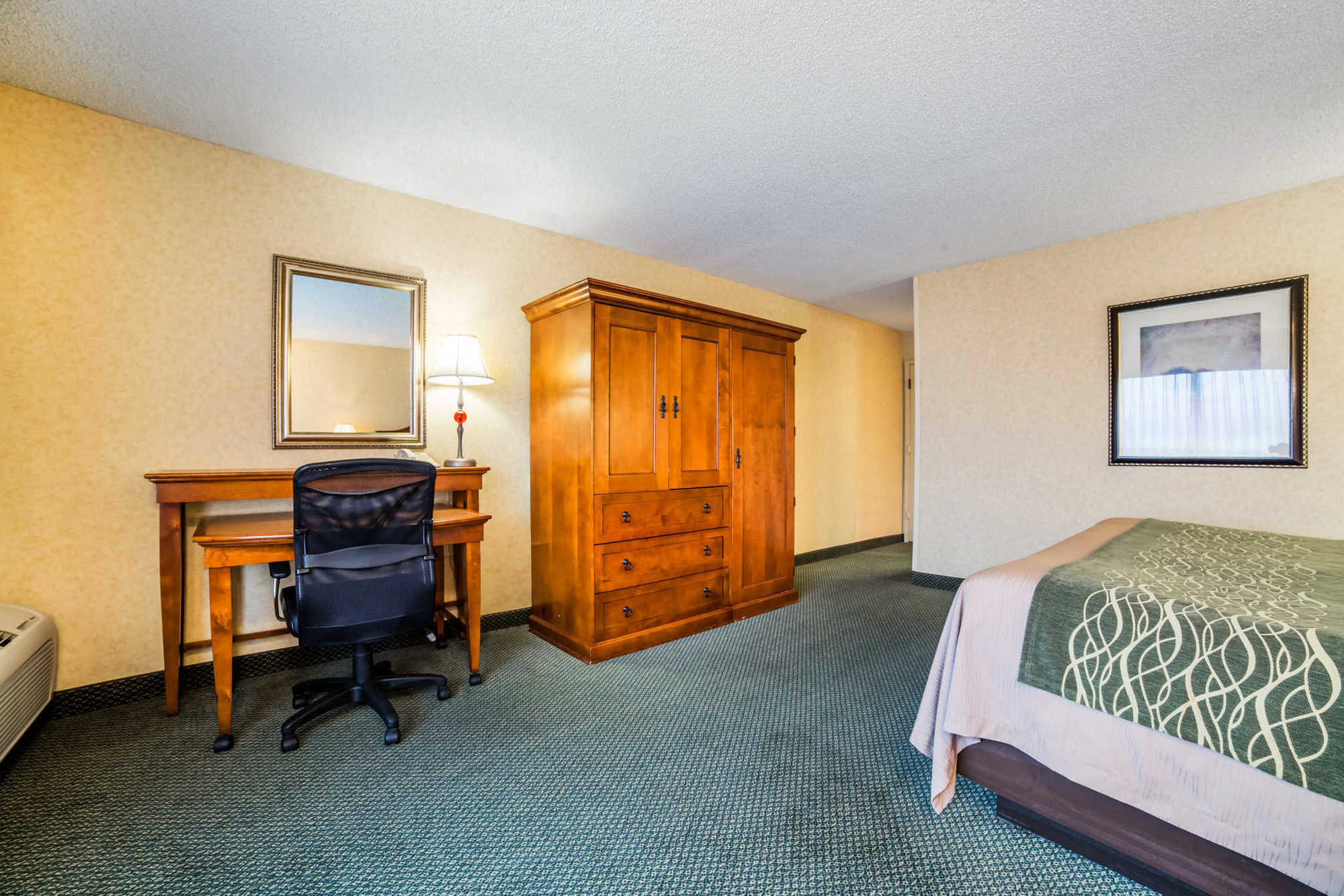 Quality Inn Big Sky Kalispell Room photo